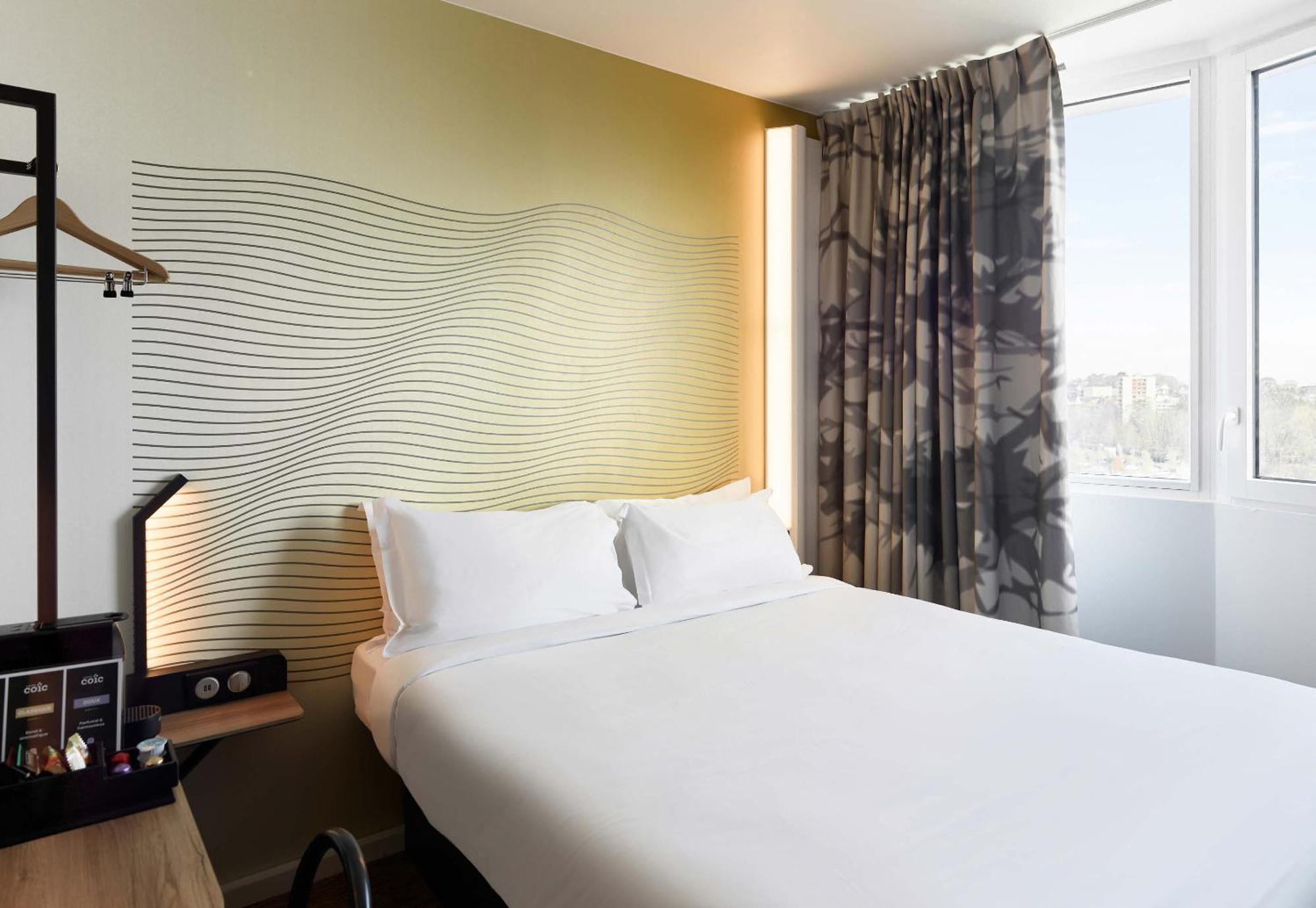 B&B Hotel Massy Gare Tgv Εξωτερικό φωτογραφία