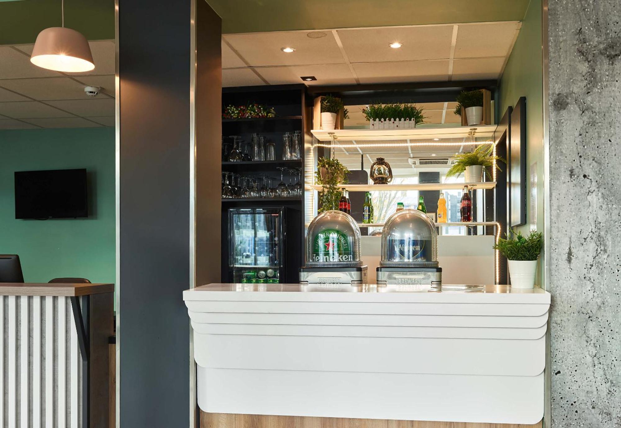 B&B Hotel Massy Gare Tgv Εξωτερικό φωτογραφία